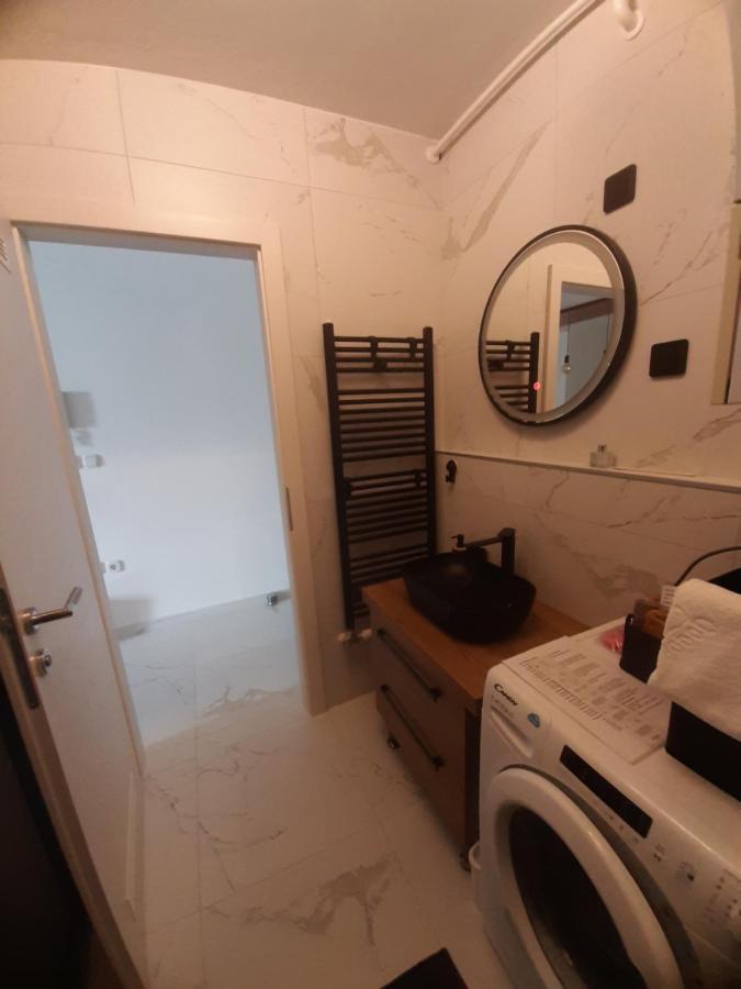 Apartment Relax With Infrared Sunshower Varaždin Esterno foto